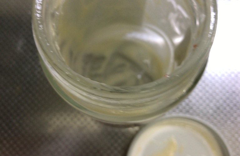 マヨネーズの瓶ビフォー